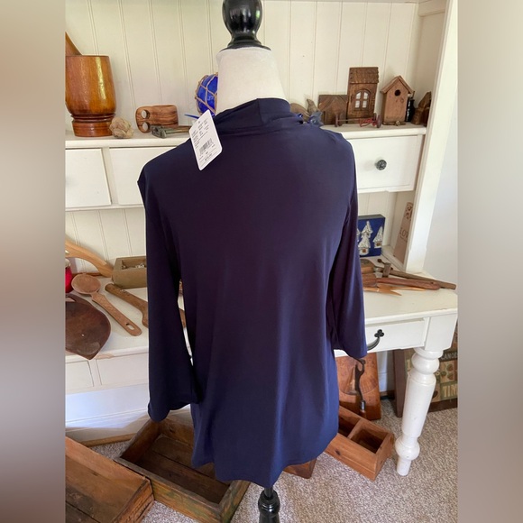 Hamilton - Picture 2 of 4